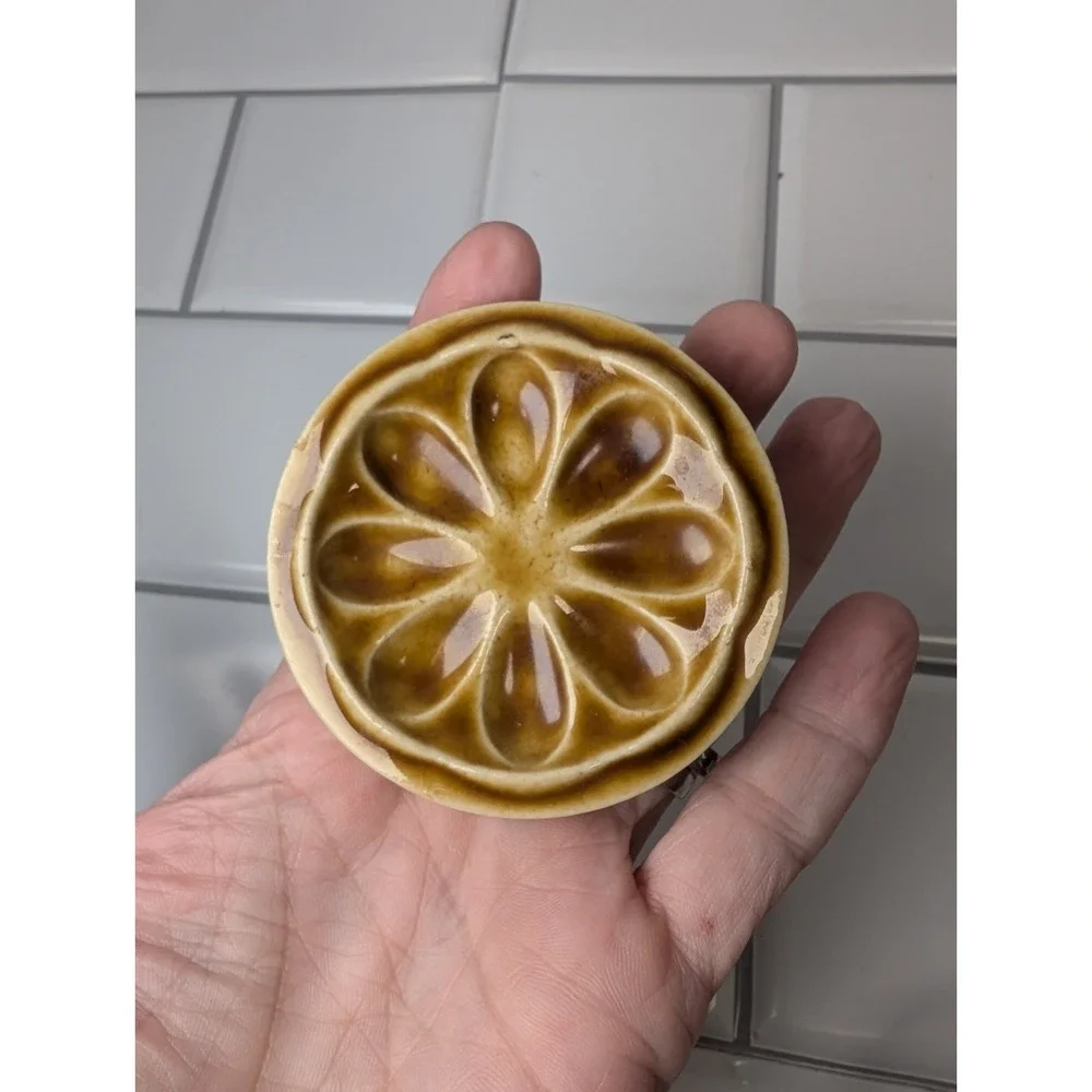 4 Vintage MCM 60s Brown Flower Ceramic Dresser Drawer Pull Kitchen Knobs 3